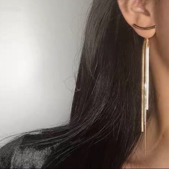 Jewelry - 18K gold plated long tassel earrings